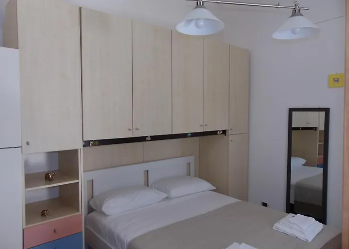 Dreams Guest house 3*